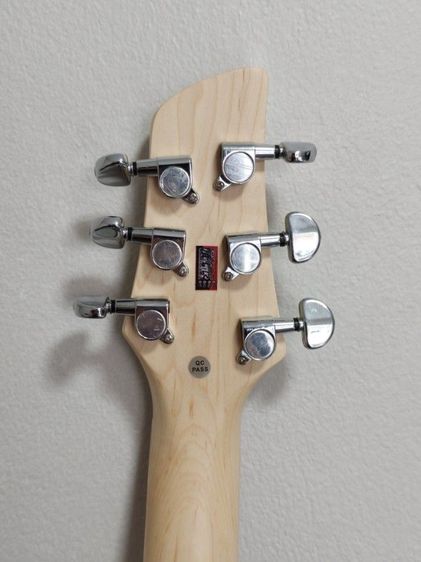 กีตาร์ไฟฟ้า daisy jeni สีขาว รูปที่ 6