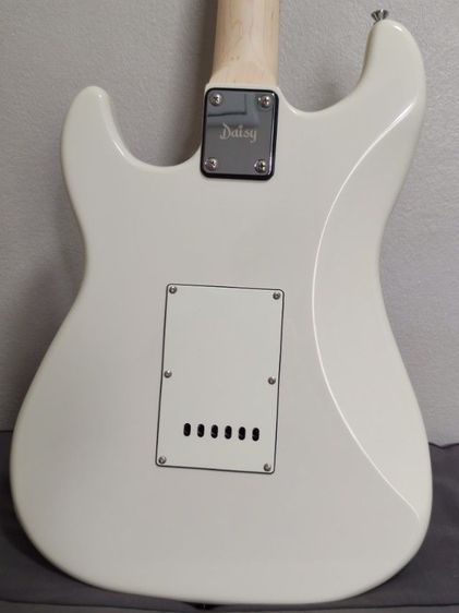 กีตาร์ไฟฟ้า daisy jeni สีขาว รูปที่ 4