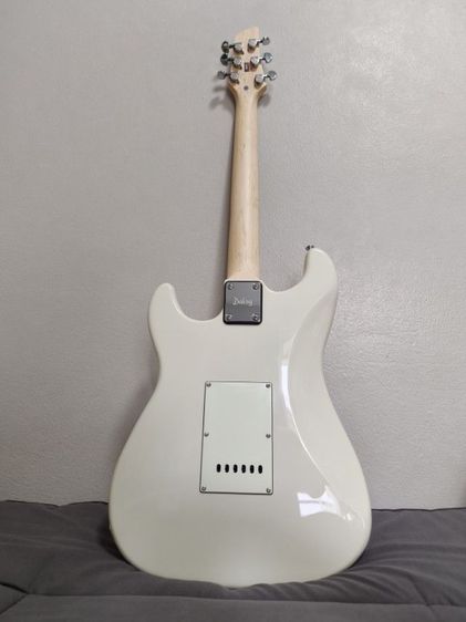 กีตาร์ไฟฟ้า daisy jeni สีขาว รูปที่ 3