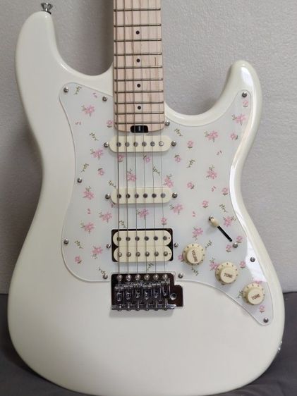 กีตาร์ไฟฟ้า daisy jeni สีขาว รูปที่ 2