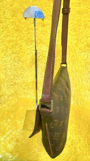 LOUIS VUITTON Monogram  Tango Short Shoulder Bag DC 0070 รูปที่ 12