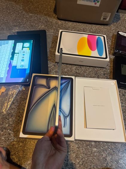 ขายiPadAir6 M2 สีใหม่Blue256กิ๊กมีกล่องไร้รอยตกใช้งานดีทุกๆฟังชั่นถูกมากกกสวยๆๆๆ รูปที่ 6