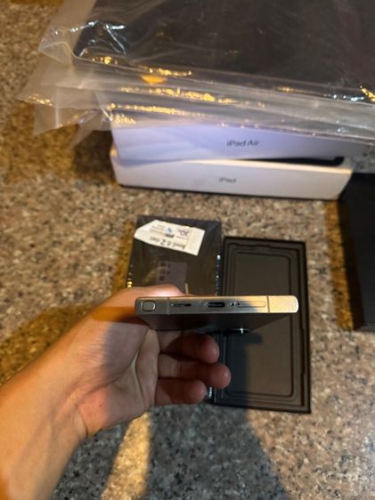 ขายๆๆSamsungS24Ultraสีใหม่หายากTitanuim VioletและGray 256กิ๊กมีกล่องอีมี่ตรงสูนTrueใช้งานดีไร้รอยใดๆติดกันรอยทัังเครื่องถูกๆมากกกๆ รูปที่ 4