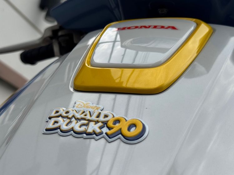 Honda Giorno Limited Donald Ducks 2024 รูปที่ 15