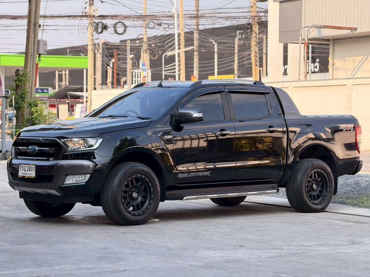 รถ Ford Ranger 3.2 Wildtrak 4WD สี ดำ