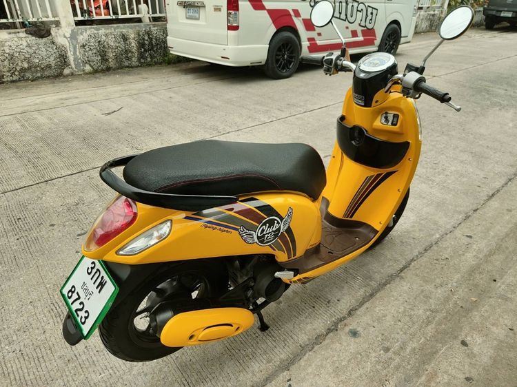 🛵ยังไงก็ขาย SCOOPY-i ปี 60 เครื่องดี สีสวย สตาร์ทมือ เล่มชุดโอนครบ+เปลี่ยนถ่ายน้ำมันเครื่องฟรี ส่งฟรี30 ก.ม รูปที่ 7