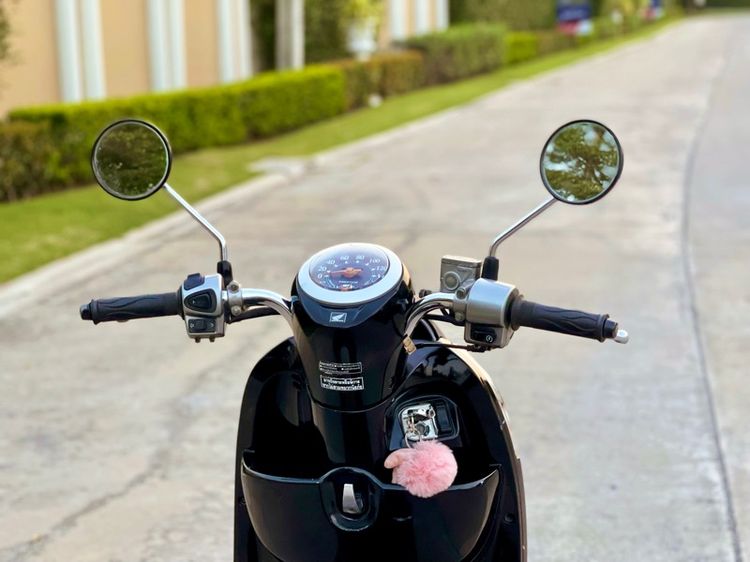 ขาย HONDA SCOOPY i ปี2014 รถที่บ้านใช้เองครับ รถเครื่องดีมากๆสตาร์ททีเดียวติด คุณป้าขับไปซื้อของที่ตลาดเช้า-เย็น เองครับภาษี68 รูปที่ 9