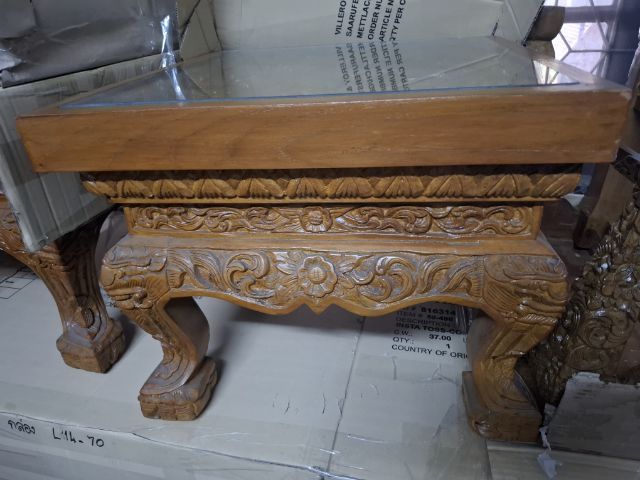 โต๊ะไม้สักงานแกะสลักโบราณขนาด 53 x53 ซม สูง 43ซม