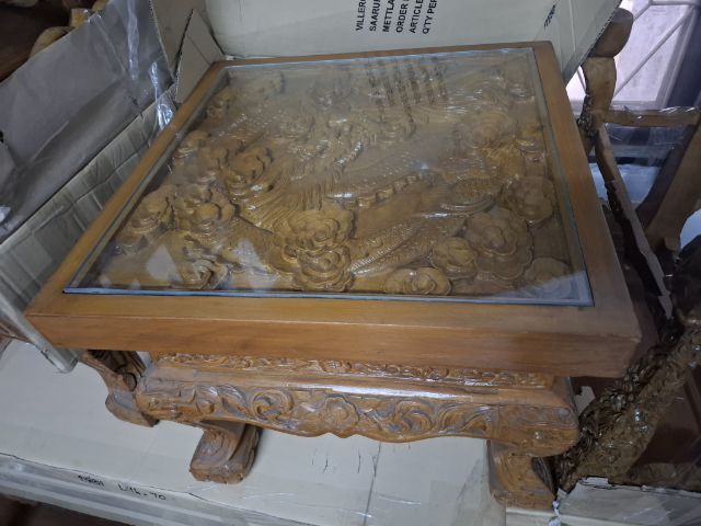 โต๊ะไม้สักงานแกะสลักโบราณขนาด 53 x53 ซม สูง 43ซม รูปที่ 2