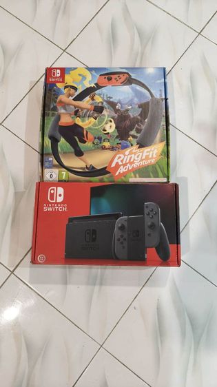 เครื่องเกมส์นินเทนโด เชื่อมต่อไร้สายได้ Nintendo switch กล่องแดงและ ring fit 