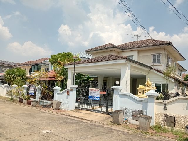 ต้องการขายบ้านเดี่ยว หมู่บ้านสิวลี 2 พื้นที่ 70ตรว. พร้อมโรงรถ ความปลอดภัยคีย์การ์ด วงจรปิด รปภ.24ชม สโมสรสระว่ายน้ำคอร์ดเทนนิส ครบครัน 