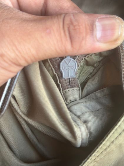 กระเป๋าสะพายข้าง Prada รูปที่ 8