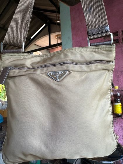 ไนล่อน กระเป๋าสะพายข้าง Prada