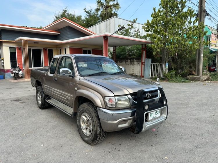รถ Toyota Hilux Tiger D4D รุ่นย่อยอื่นๆ สี น้ำตาล