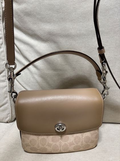 COACH รูปที่ 3