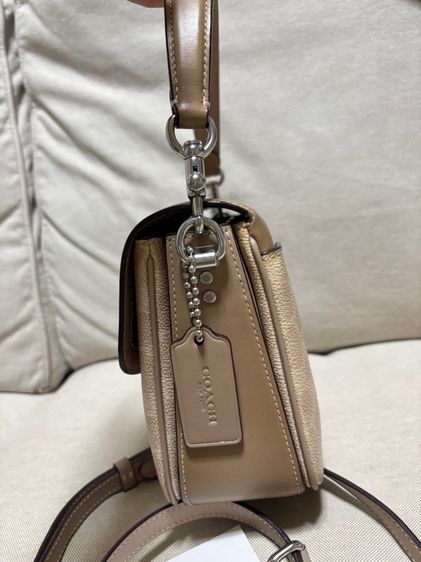 COACH รูปที่ 4