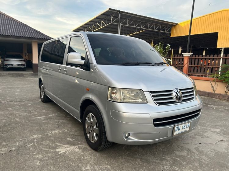 รถ Volkswagen Caravelle 2.5 TDi สี บรอนซ์เงิน