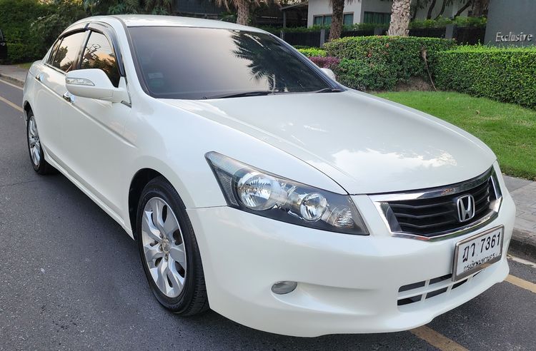 รถ Honda Accord 2.4 EL i-VTEC สี ขาว