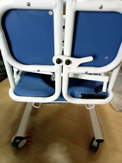 อุปกรณ์เพื่อสุขภาพ รถเคลื่อนย้ายคนป่วย และผู้สูงอายุ