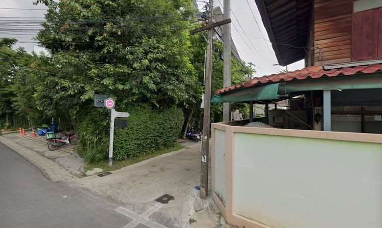 ที่ดินใกล้คูเมืองเชียงใหม่ ย่านชุมชนหายยา 105 ตร.ว. ข้างโรงแรม POR Daowadung รูปที่ 3