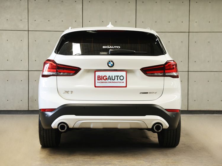 BMW X1 2022 2.0 sDrive20d xLine Utility-car ดีเซล ไม่ติดแก๊ส เกียร์อัตโนมัติ ขาว รูปที่ 4