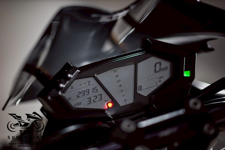 KAWASAKI Z800  2016 รูปที่ 6