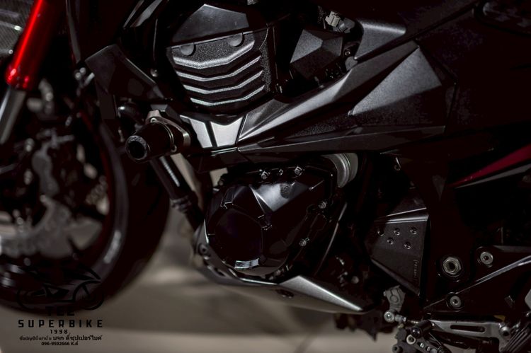 KAWASAKI Z800  2016 รูปที่ 13