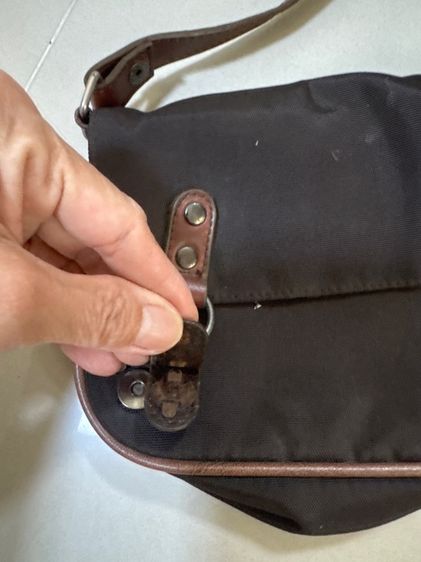 กระเป๋าสะพายใบเล็ก สีน้ำตาล ผ้าไนล่อน วินเทจ รูปที่ 9