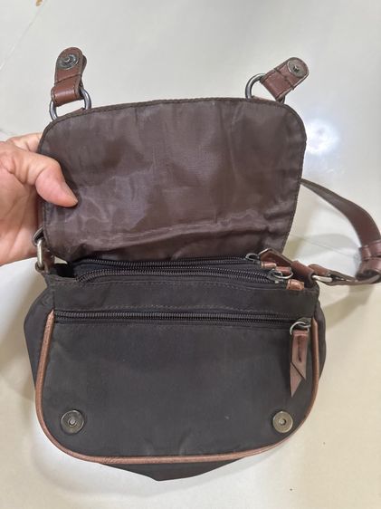 กระเป๋าสะพายใบเล็ก สีน้ำตาล ผ้าไนล่อน วินเทจ รูปที่ 6