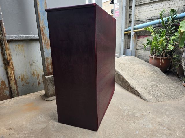 ตู้ไม้จริง ลายไม้ชัด สินค้าเก่าเก็บ
สินค้ามือสอง สภาพตามรูปพิจารณาก่อนตัดสินใจ
ขนาด กว้าง 39CM ยาว 79CM สูง 90CM
ราคา 500 บาท รูปที่ 9