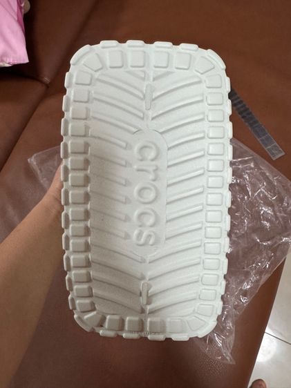 กระเป๋า Crocs แท้ มือ1 รูปที่ 10