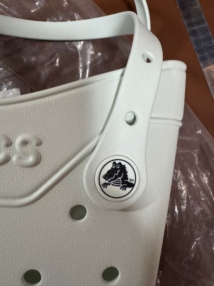 กระเป๋า Crocs แท้ มือ1 รูปที่ 8