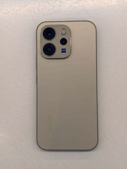 อื่นๆ 256 GB vivo V70