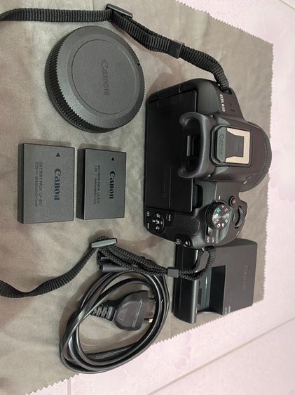 Canon eos R50
