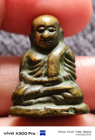 พระเก่าที่บ้านคะเลิกเก็บแบ่งให้บูชาคะ รูปที่ 2