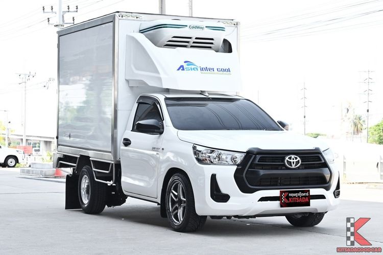 รถ Toyota Hilux Revo 2.4 Entry สี ขาว