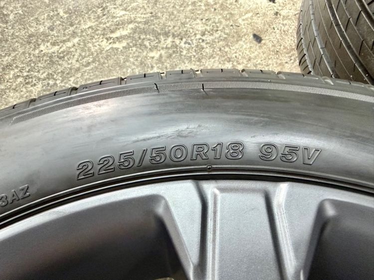 ล้อแม็ก HONDA ใส่ HRV ขอบ 18” ถอดป้ายแดง ยาง BRIDGESTONE 225-50R18 ปี 25 ครับหน้ายางยังอยู่ครบ  รูปที่ 10