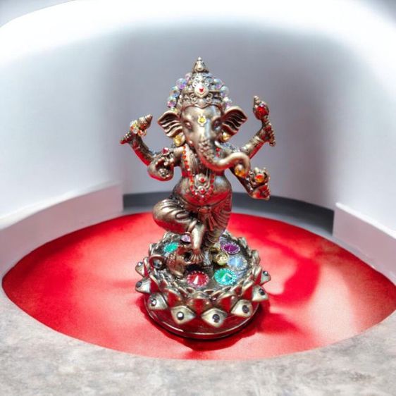 พระพิฆเนศ สร้างจากเหล็กน้ำพี้