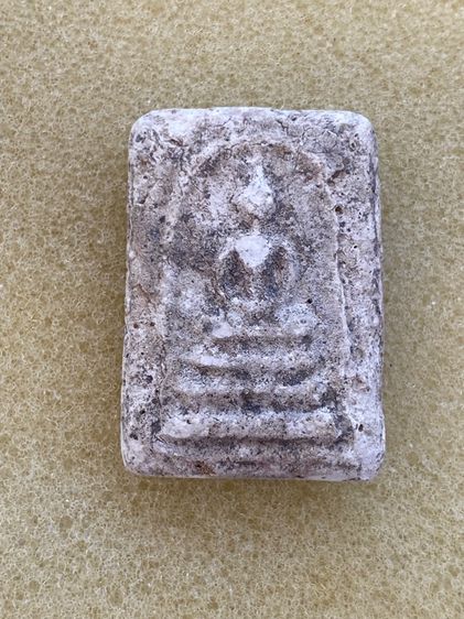 2.พระสมเด็จบางขุนพรหมพิมพ์ปี09แต่ลงกรุหรือเรียกว่ากรุน้ำ