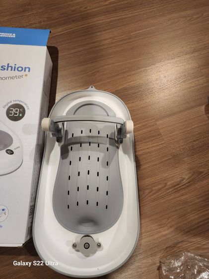 ที่รองอาบน้ำเด็กพร้อมที่วัดอุณหภูมิในตัว รูปที่ 6