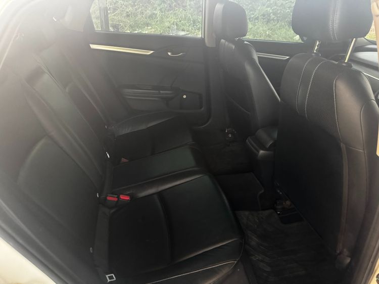 Honda Civic 2018 1.8 EL i-VTEC Sedan เบนซิน ไม่ติดแก๊ส เกียร์อัตโนมัติ ขาว รูปที่ 3