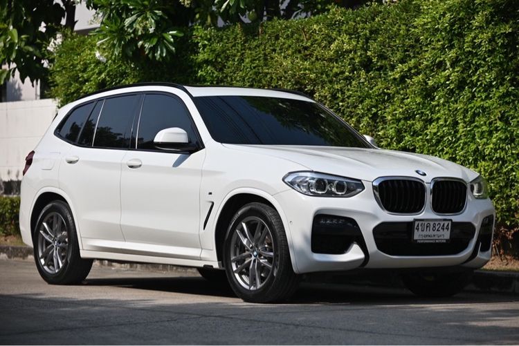 รถ BMW X3 2.0 xDrive20d 4WD สี ขาว