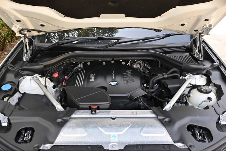 BMW X3 2021 2.0 xDrive20d 4WD Utility-car ดีเซล ไม่ติดแก๊ส เกียร์อัตโนมัติ ขาว รูปที่ 4