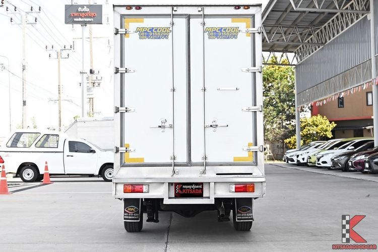 Toyota Hilux Revo 2025 2.4 Entry Pickup ดีเซล ไม่ติดแก๊ส เกียร์ธรรมดา ขาว รูปที่ 4