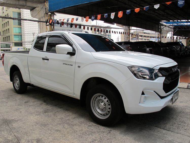Isuzu D-MAX 2025 MaxForce Cab4 2.2 Ddi S Pickup ดีเซล ไม่ติดแก๊ส เกียร์ธรรมดา ขาว รูปที่ 2