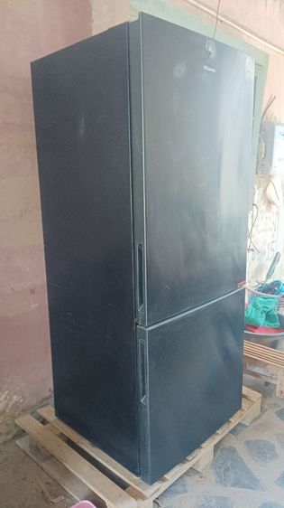 ตู้เย็นมือสอง 2 ประตู 15.1 คิว ยี่ห้อ Hisense ช่องฟรีซล่าง ตู้ใหญ่จุของได้เยอะ เย็นฉ่ำสภาพดีใช้งานปกติ สนใจดูของได้ที่หลังการประปาส่วนภูมิภาค รูปที่ 4