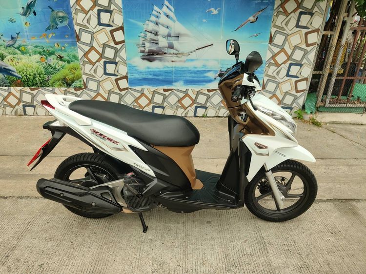 🛵ยังไงก็ขาย CLICK125 i ปี 56 เครื่องดี สีสวย สตาร์ทมือ เล่มชุดโอนครบ+เปลี่ยนถ่ายน้ำมันเครื่องฟรี ส่งฟรี30 ก.ม รูปที่ 3