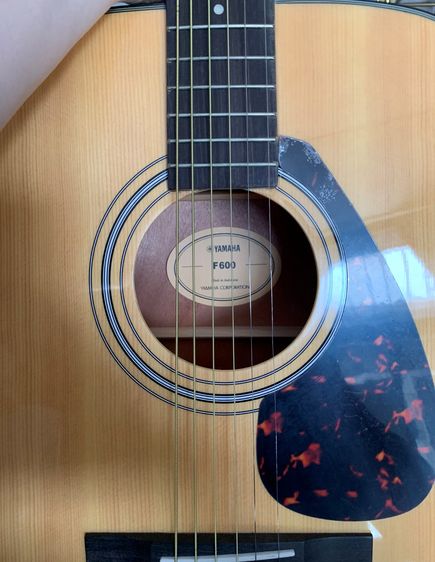 กีต้าร์   YAMAHA   F600   รูปที่ 2