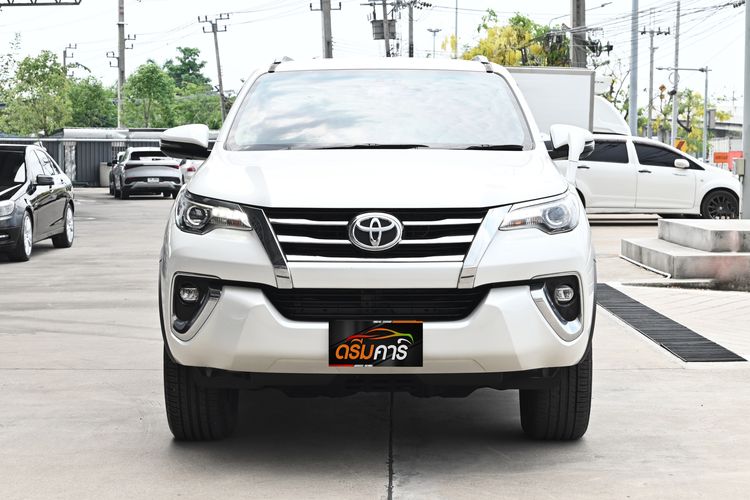 Toyota Fortuner 2018 2.8 V Utility-car ดีเซล ไม่ติดแก๊ส เกียร์อัตโนมัติ ขาว รูปที่ 2