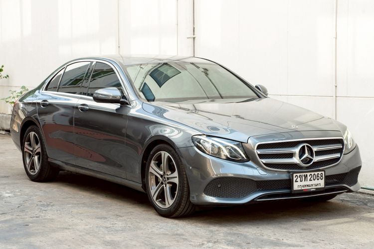รถ Mercedes-Benz E-Class E220 สี เทา